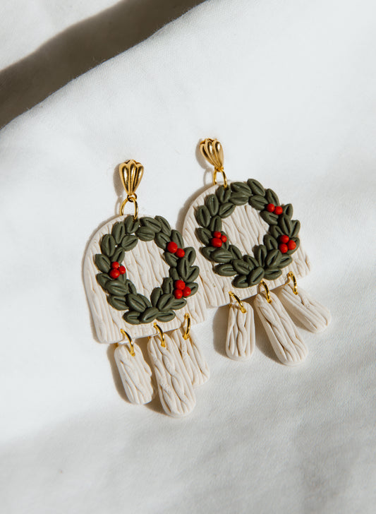 Winter Sweater Wreath Arches